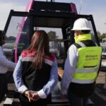 Llegan a Morelia primeras cabinas del teleférico; obra va al 48%: Bedolla