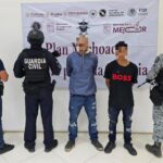 Tras operativo en Uruapan, rescatan a dos personas privadas de la libertad y detienen a dos implicados