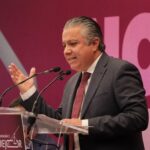 Confianza en administración estatal impulsa el pago de refrendo vehicular 2026: Luis Navarro