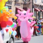 Colores y esperanza en el Desfile de Primavera: Gabriela Molina