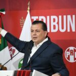 Hipócritas quienes donan a Cuba y no atienden a víctimas en Michoacán: Memo Valencia