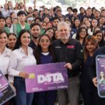 Convoca Bedolla a jóvenes de Uruapan a conectarse gratis a internet con Programa Data