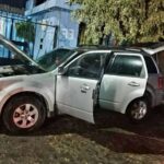 Criminales fallan a intentar quemar una camioneta particular, en Uruapan