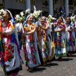 Música, color y tradición: Así se vivió el espectacular desfile del Tianguis Domingo de Ramos