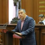 Barragán va contra el engaño digital; propone regular a influencers