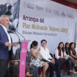 Bedolla activa 127 Centros Libre para una vida sin violencia contra las mujeres