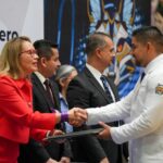 Entregan de cartas de pasante a graduadas y graduados de la Facultad de Ciencias Médicas y Biológicas