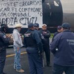 Retienen a 6 policías en bloqueo de Pomacuarán