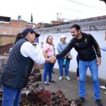 Yankel Benítez supervisa pavimentación en colonia Arboledas