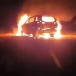 Sujetos armados incendian camioneta sobre la carretera Zacapu-Erongarícuaro