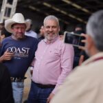 Destaca Bedolla el trabajo de 40 comunidades indígenas en la recuperación del lago de Pátzcuaro