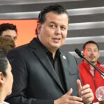 El PRI se tomó un desparasitante y todo evacuó en Morena; la presidenta tiene oportunidad de depurarlo y que deje de ser un narcopartido: Memo Valencia