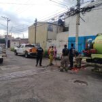 Protección Civil y Bomberos de Morelia rescata polluelos de una alcantarilla en Manatiales
