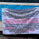 Delincuentes cuelgan “narcomanta” previo a las fiestas de la comunidad de Caltzontzin, en Uruapan