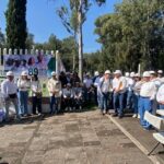 Jubilados de CFE protestan en Morelia por reducción de hasta 70% en sus pensiones