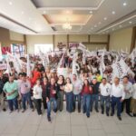 “No está sola, presidenta”: Gladyz Butanda y más de mil personas respaldan a Sheinbaum desde Jacona