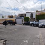 Presunto ladrón muere desangrado tras lesionarse con un cristal en una notaría de Morelia