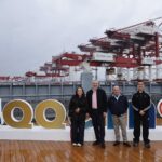 Bedolla visita la terminal automatizada de contenedores del Puerto de Qingdao en China
