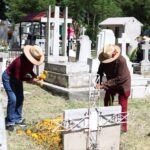 En Día de Muertos, recibe Panteón Municipal a familias con orden, limpieza y servicios