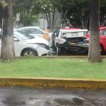 Se registra choque de al menos siete vehículos en Calzada La Huerta, en Morelia