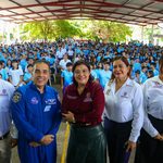 Inspira el astronauta José Hernández a estudiantes de Lázaro Cárdenas y Apatzingán