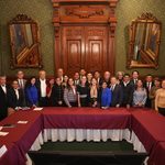 Sheinbaum revisa con Bedolla y gobernadores avances de Vivienda e IMSS-Bienestar