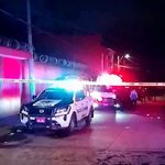 Delincuentes atacan a tiros a un hombre y golpean a su esposa, en la colonia Santa Catarina de Uruapan